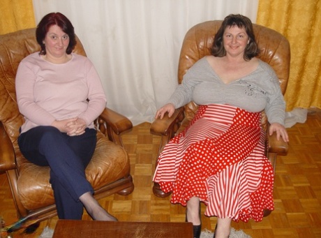 Mature BBW lesbians with hairy cunts queening & pissing on a young lesbian